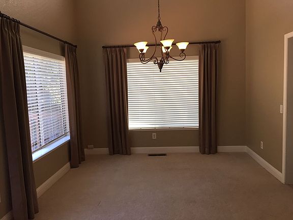 4th image of 112 Somerset Dr