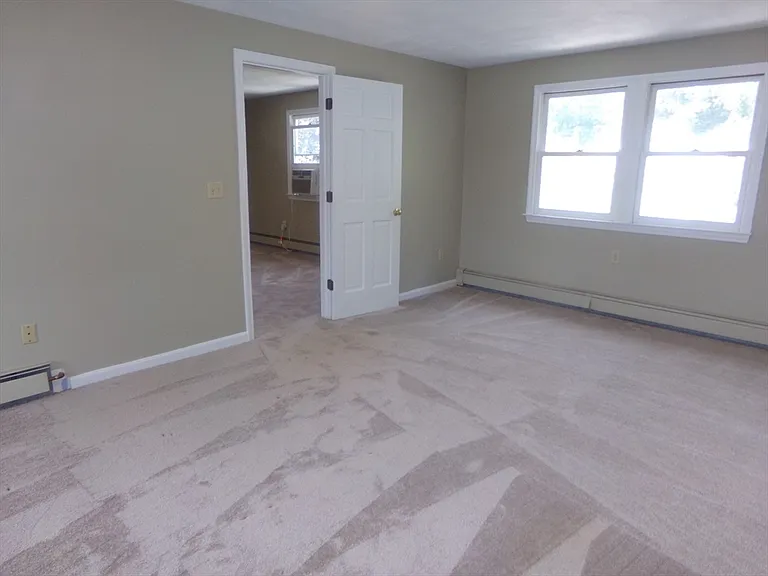 162 Middlesex Ave #1 — Photo 10