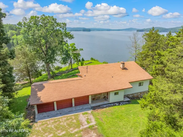 460 Lake Harbor Dr, Kingston, TN 37763