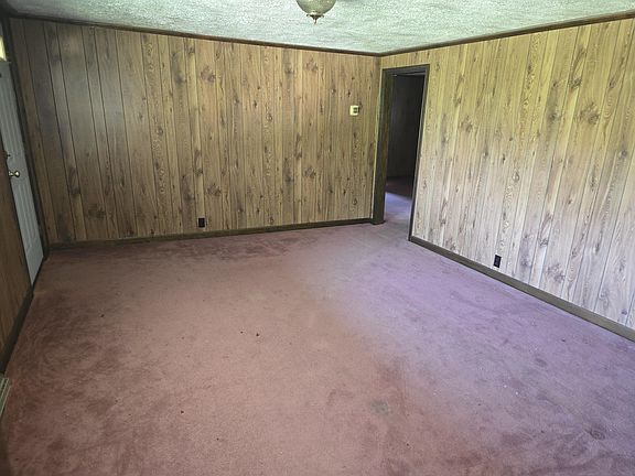 5th image of 415 Stockpen Mountain Rd