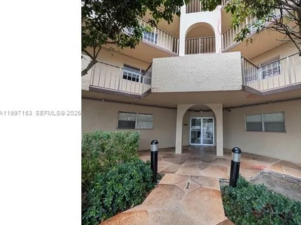 6201 N Falls Circle Dr APT 207, Lauderhill, FL 33319