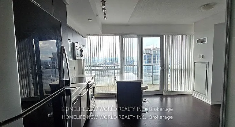 386 Yonge St #4314 — Photo 9