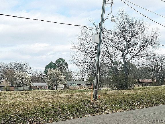 3rd image of South Ave