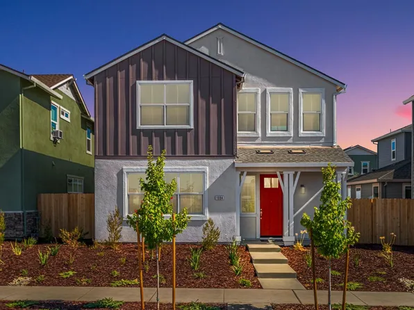 1094 Martin St, Winters, CA 95694