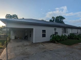 107 NE 2nd St, Swifton, AR 72471