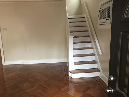 Rented by Concrete Jungle Realty | media 8