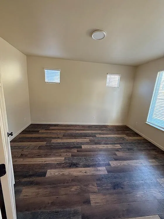 3 bed, 3.5 bath, 3184 sqft, $2,700 — Photo 4