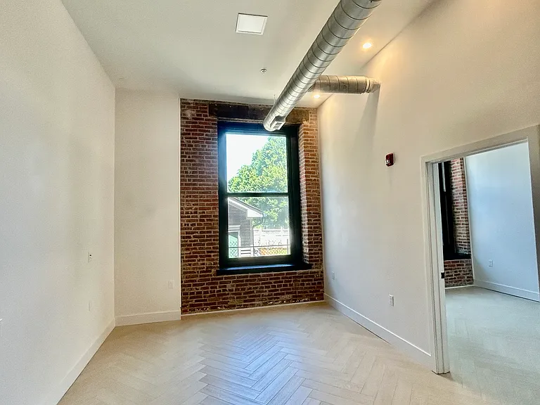 1705 N 7th St #6 — Photo 5