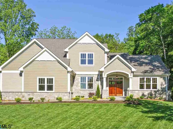 2945 Daventry Ln, Charlottesville, VA 22911