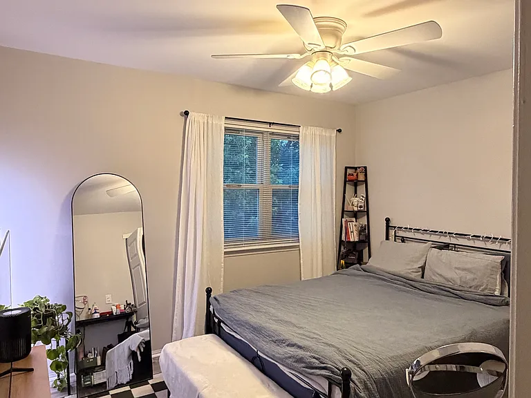 Peregrine Dr — Photo 13