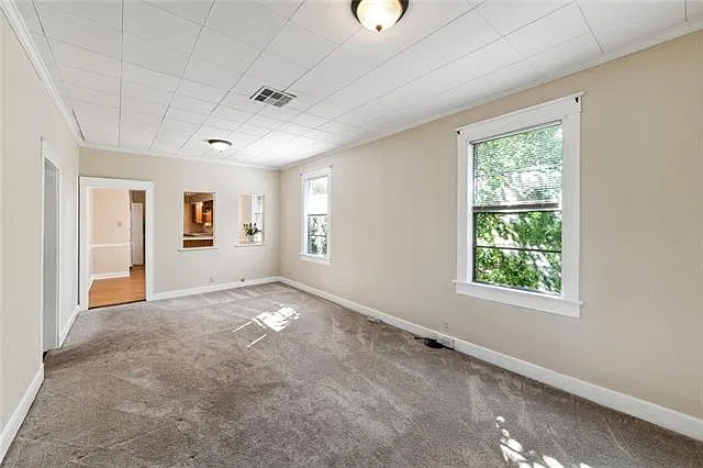 2 bed, 1.5 bath, 1058 sqft, $1,400 — Photo 2