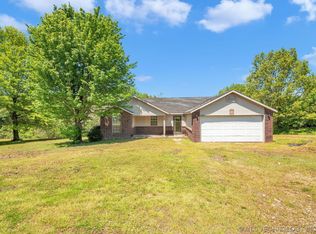 16930 W Jones Rd, Tahlequah, OK 74464