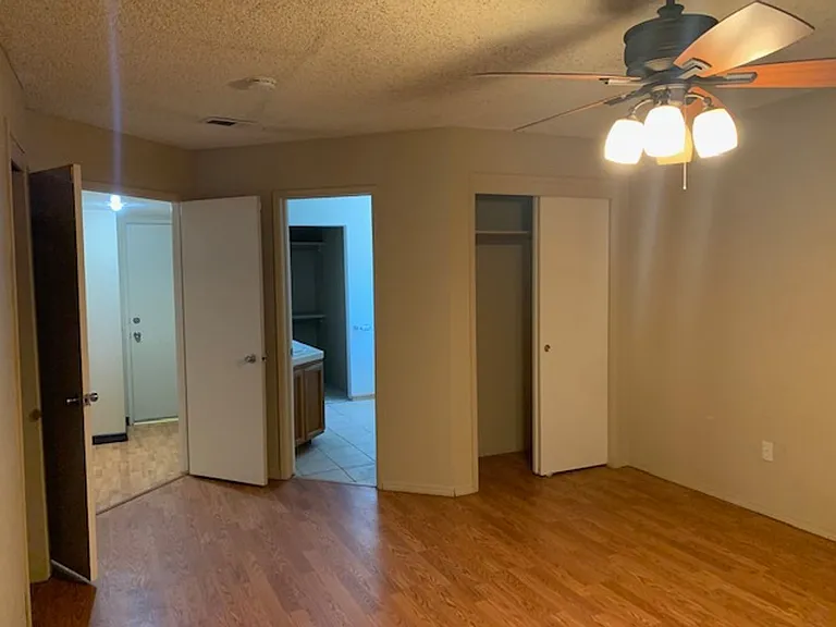 5609 Silver Crossing St — Photo 9