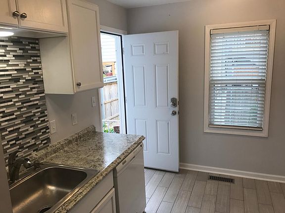 Kitchen sink and Exit