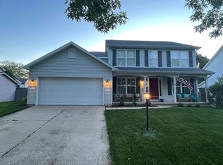 2609 Cherry Creek Rd, Champaign, IL 61822