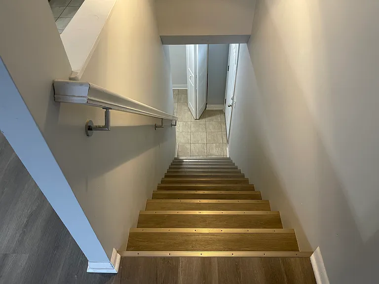 122 Pocasset Ct — Photo 6