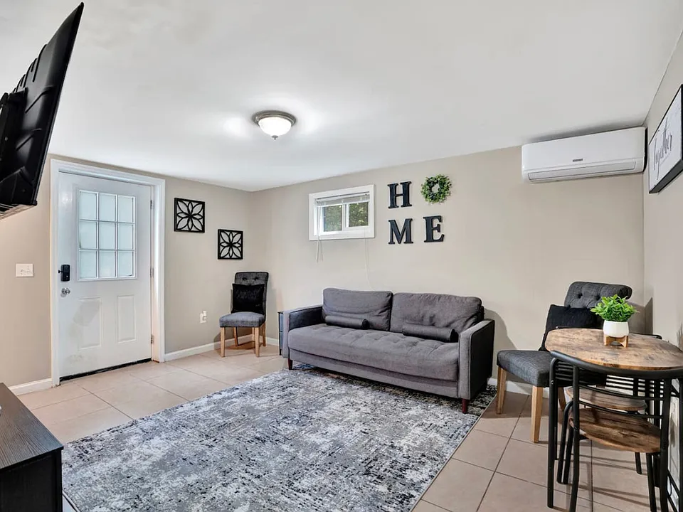 408 Martin St #ID1234450P