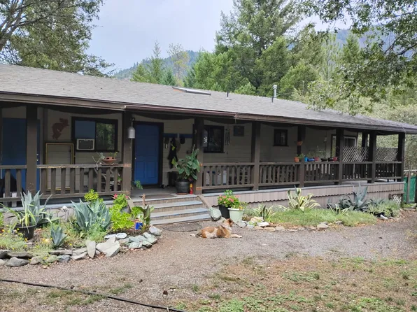 1050 Patterson Rd, Willow Creek, CA 95573
