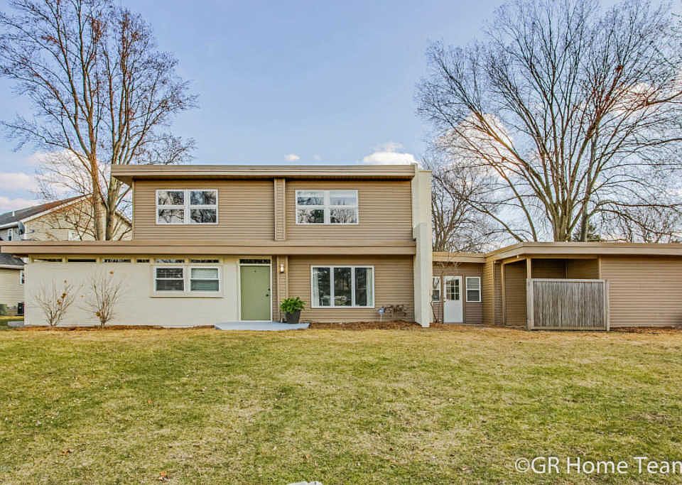 1st image of 100 Glenview Dr SE