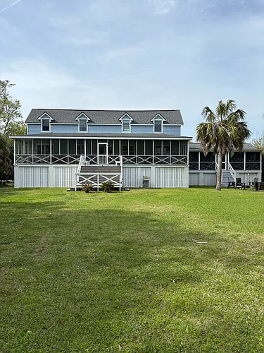 2824 Harvey St Photo 1