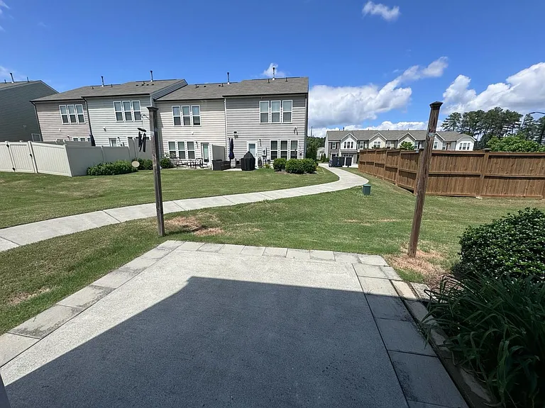 1024 Laceflower Dr — Photo 27