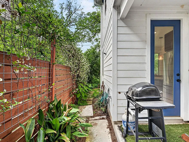 2601 Willow St #B — Photo 19