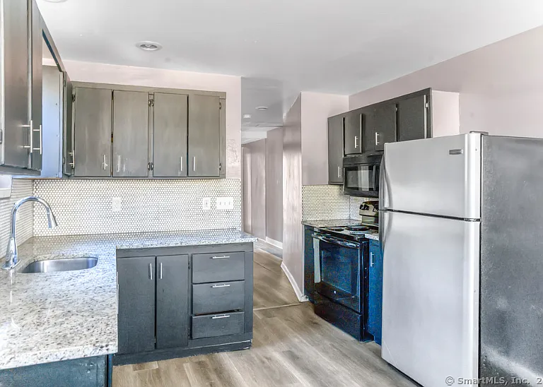 22 Wyman St #S2 — Photo 1