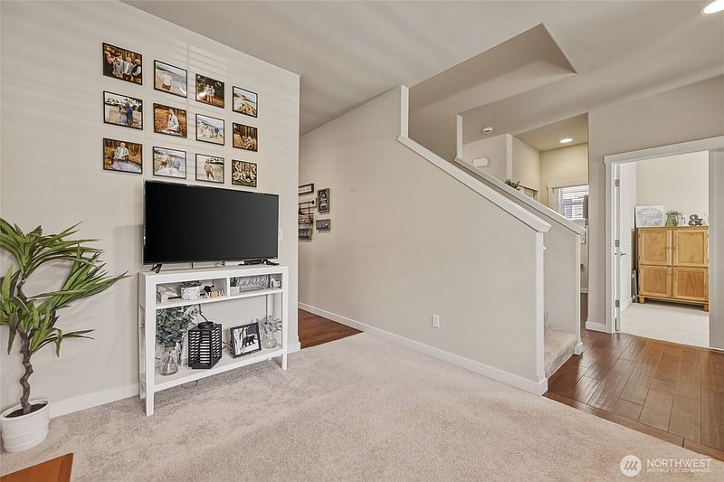 5th image of 5200 54th Avenue SE