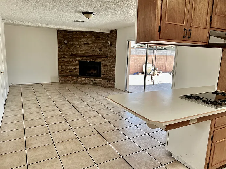 1330 W Elna Rae St — Photo 11