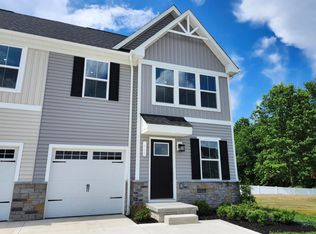 1224 Cedar Ridge Dr, Kent, OH 44240