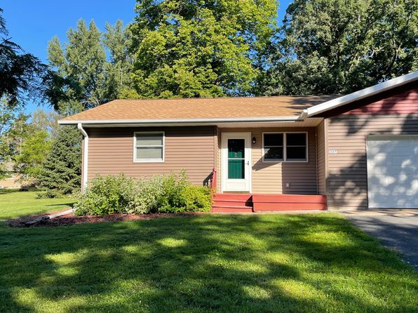387 Golf Dr