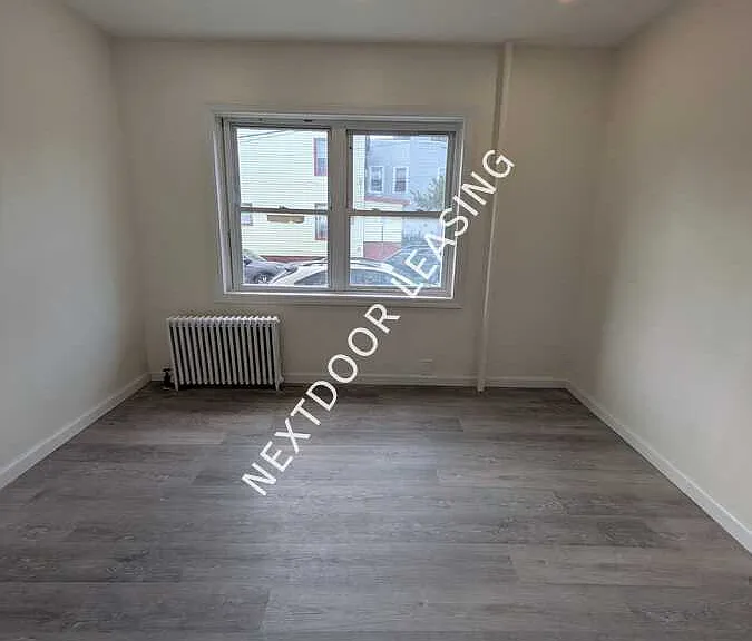 204 Duncan Ave #1M — Photo 4