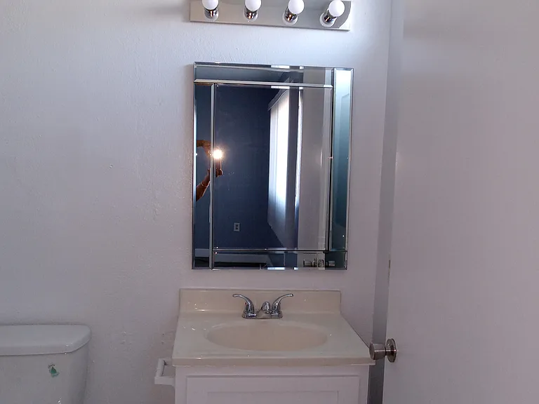 602 Carson St #A-L — Photo 11