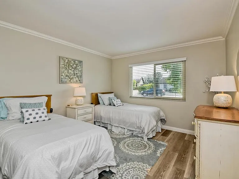 263 San Dimas Ave — Photo 8