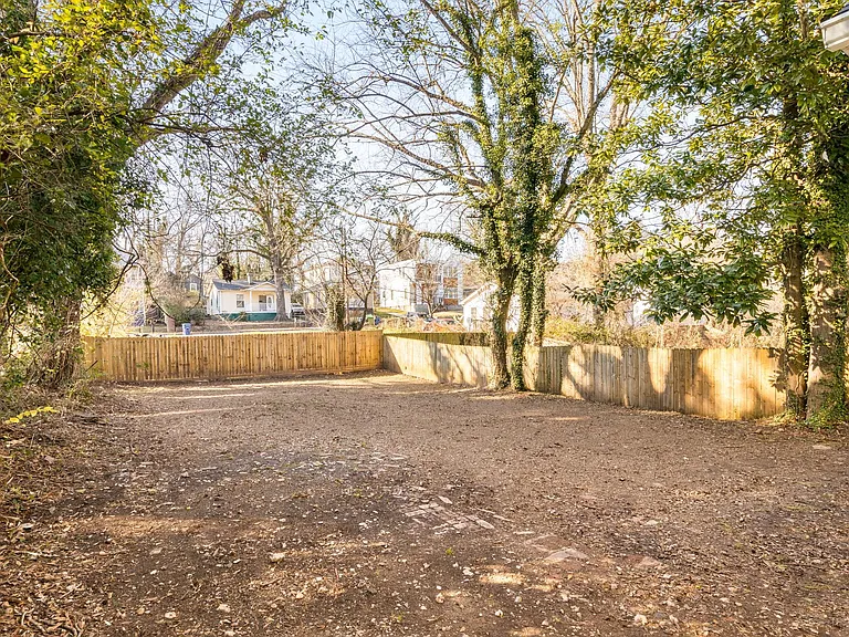1097 Sims St SW — Photo 29