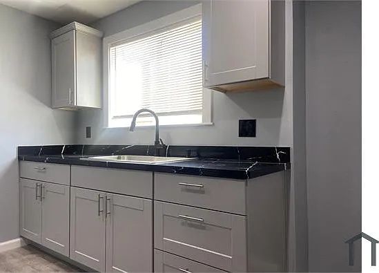 5324 Belvedere St — Photo 2