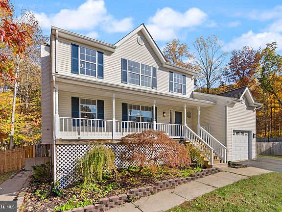 3rd image of 55 Meadowood Dr
