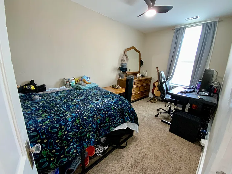 215B W Milwaukee St — Photo 6