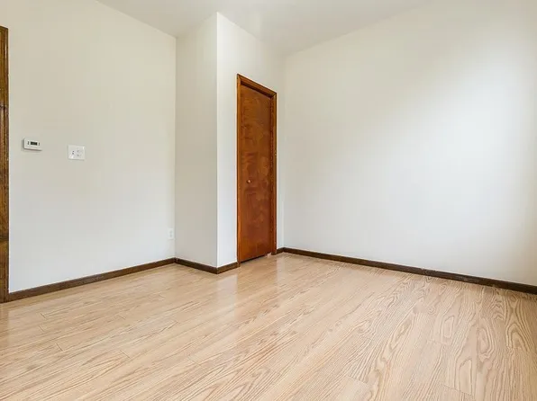 81 East 24th Street image 16 of 40