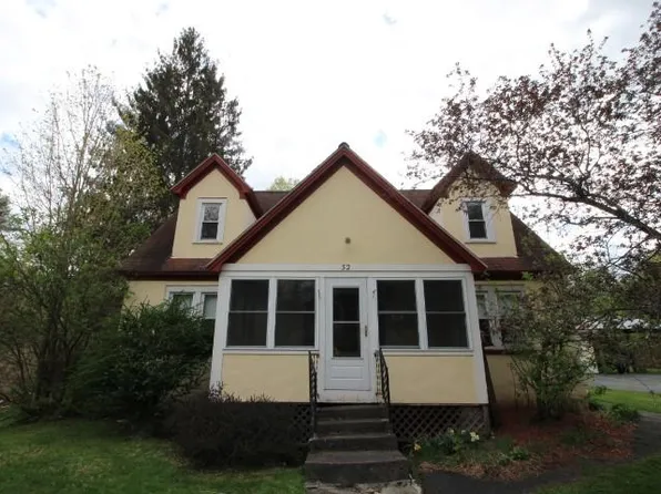 32 Pearl Street, Livingston Manor, NY 12758