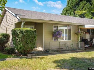 860 N Pershing St, Mount Angel, OR 97362