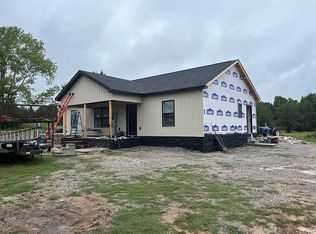 667 County Road 106, Florence, AL 35633