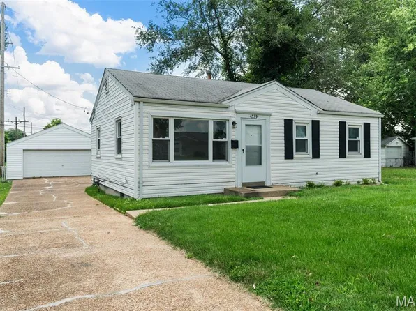 4539 Ashby Rd, Saint Ann, MO 63074
