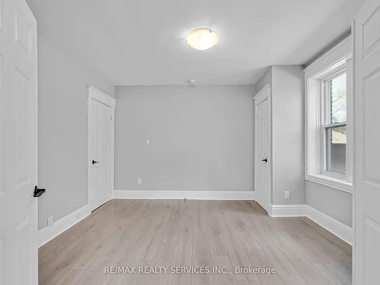 5 Fairholt Rd N #8 — Photo 7