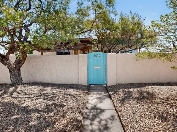 1010 Princeton Dr SE, Albuquerque, NM 87106