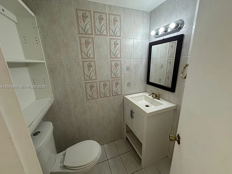 999 Brickell Bay Dr #1408 — Photo 11
