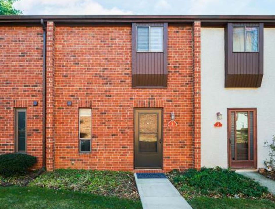 1st image of 3 King Arthur Ct Unit 3