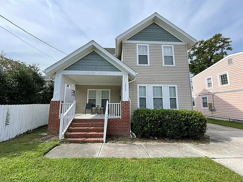 1029 E Balview Ave Photo 1