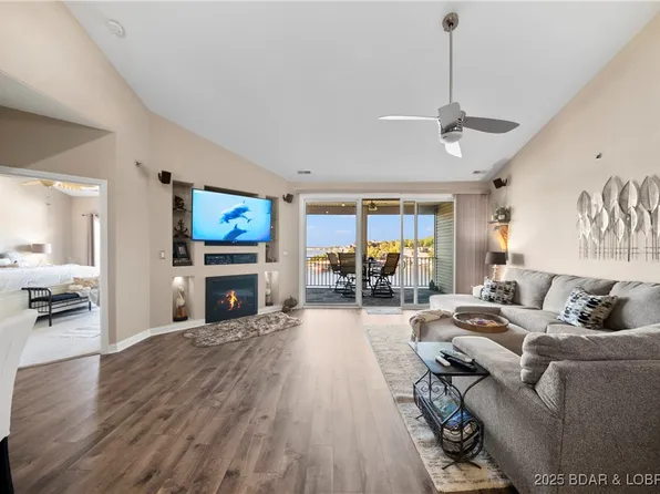 4499 Ski Dr Unit 242, Osage Beach, MO 65065