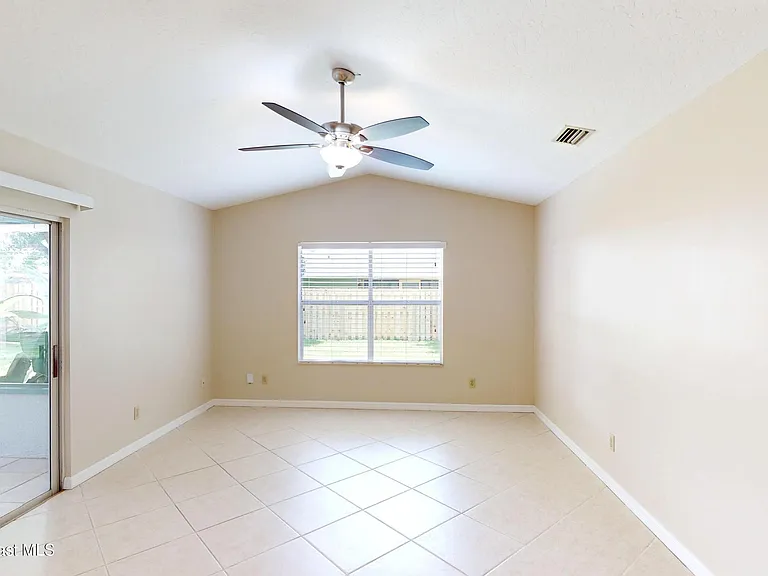 3620 Whisperwood Cir — Photo 6